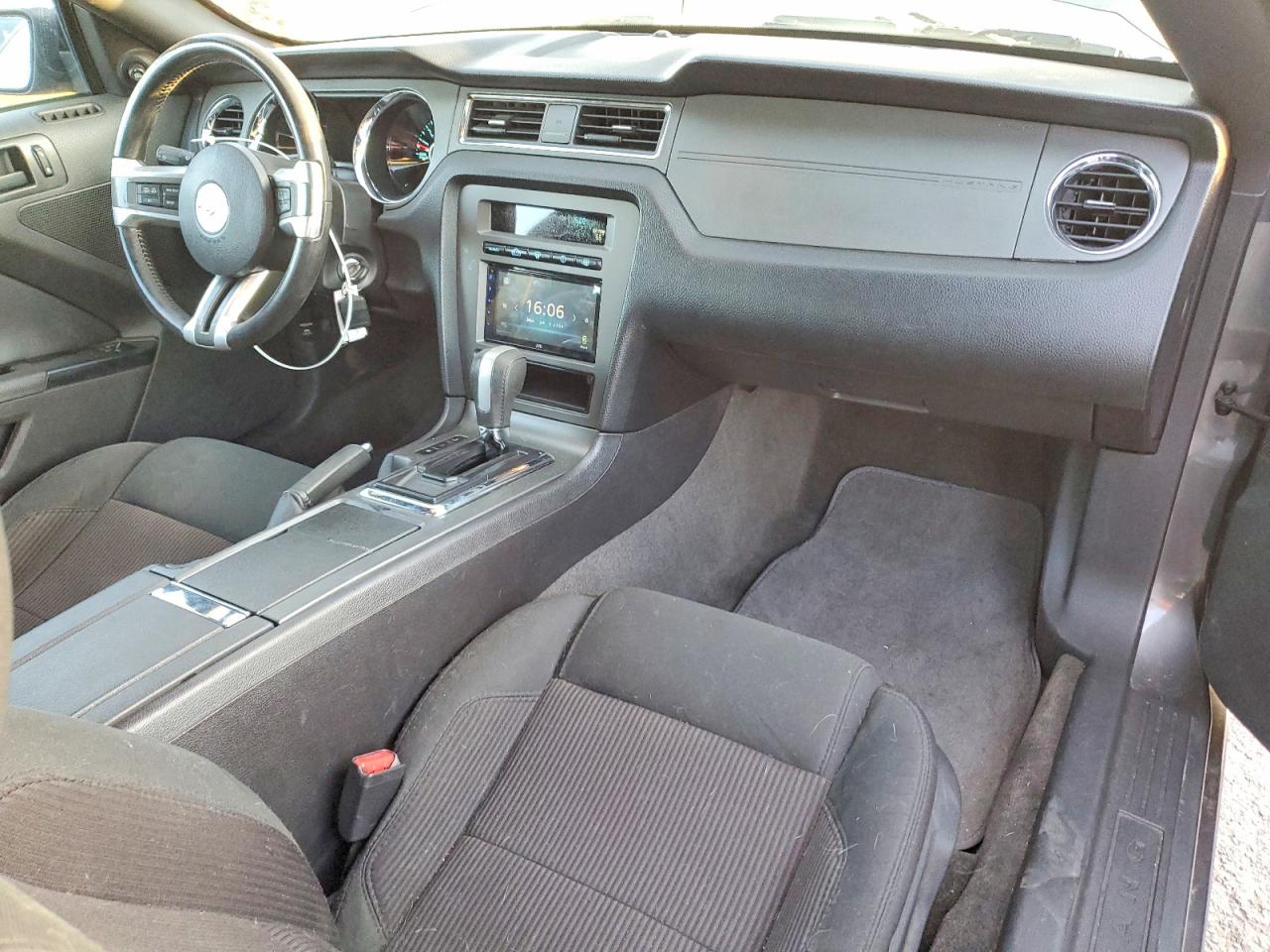 2014 FORD MUSTANG photo 8