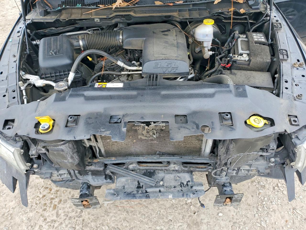 2023 RAM 1500 CLASSIC SLT photo 11