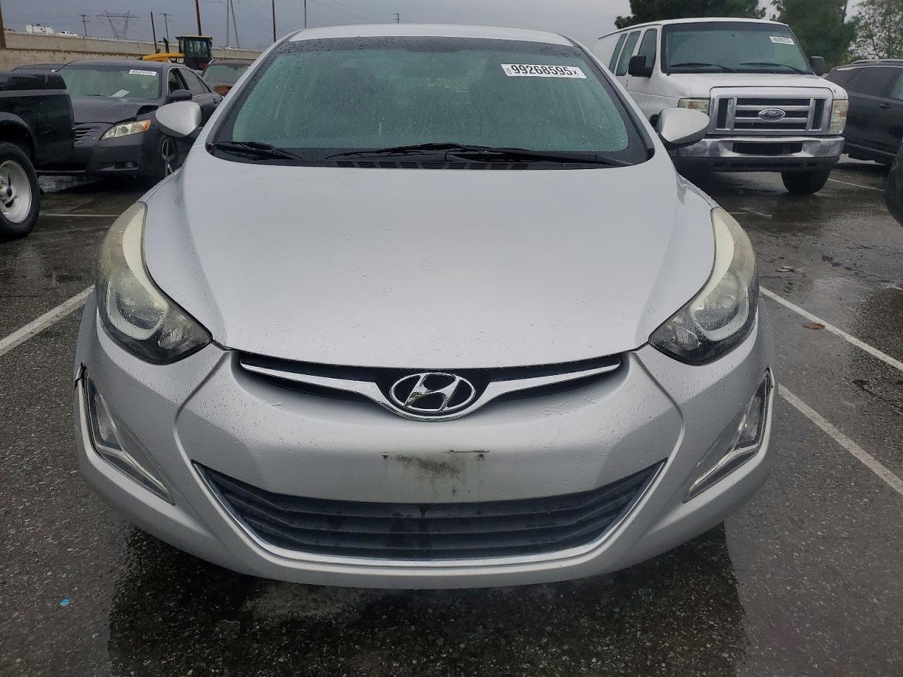 2016 HYUNDAI ELANTRA SE photo 9