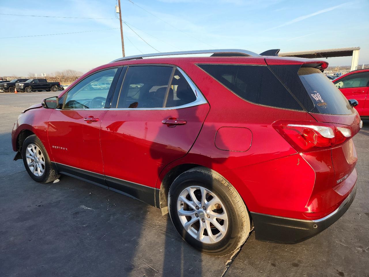 2018 CHEVROLET EQUINOX LT photo 2