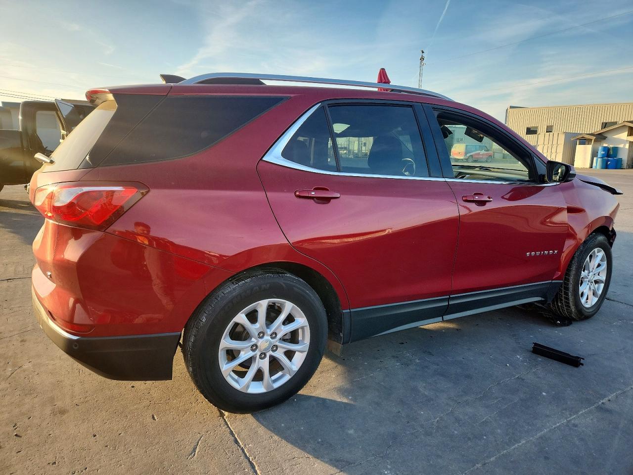2018 CHEVROLET EQUINOX LT photo 3