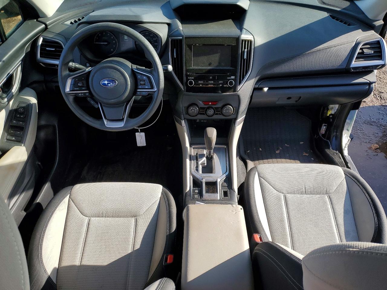 2019 SUBARU FORESTER photo 8