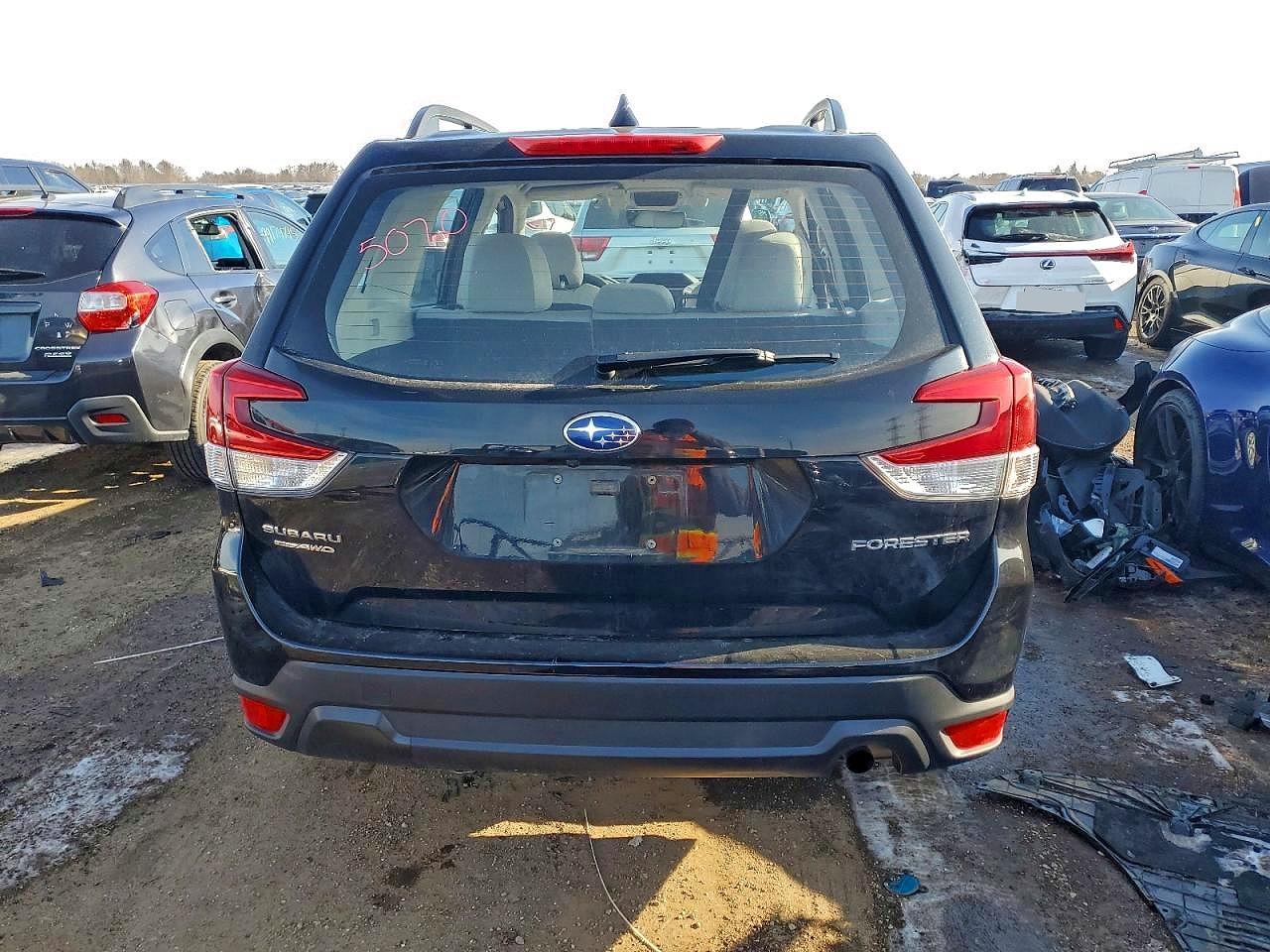 2019 SUBARU FORESTER photo 6