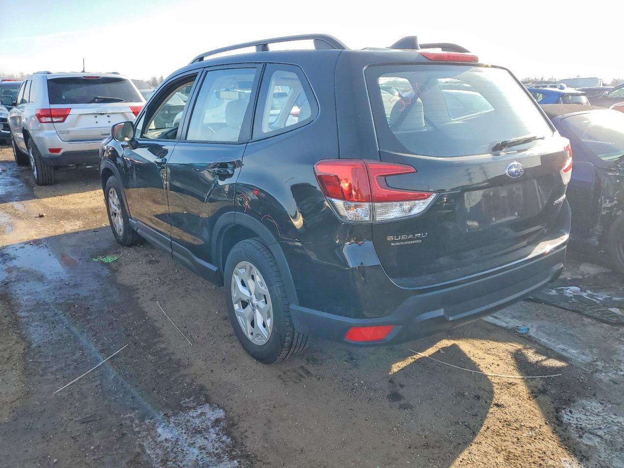 2019 SUBARU FORESTER photo 2