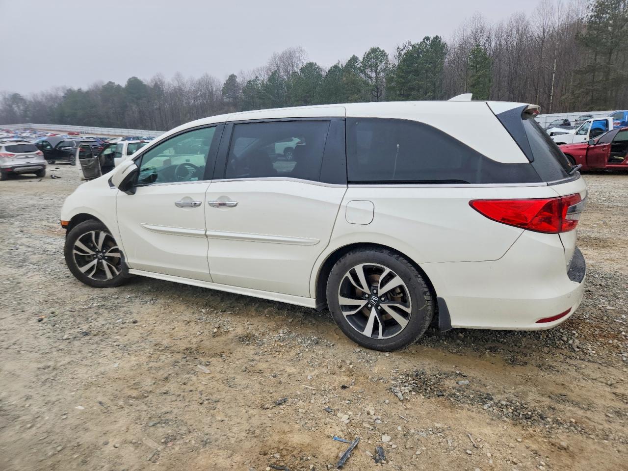 2019 HONDA ODYSSEY ELITE photo 2