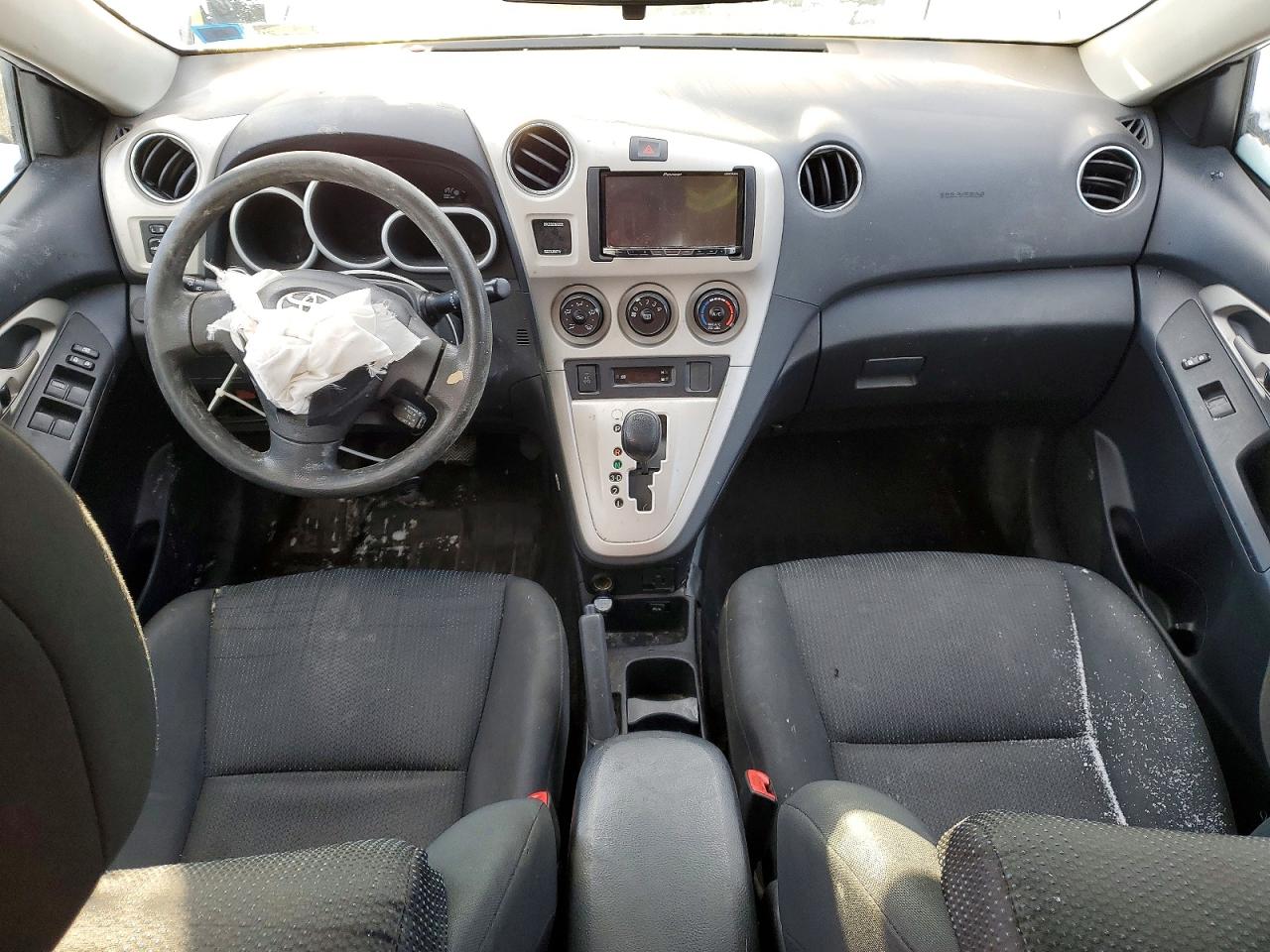 2010 TOYOTA COROLLA MATRIX S photo 8