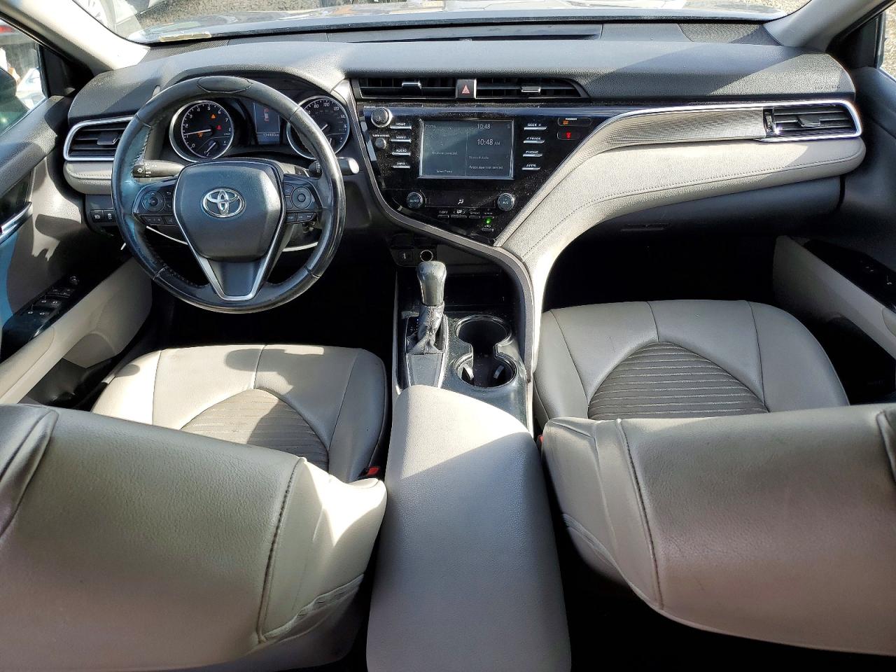2018 TOYOTA CAMRY L photo 8