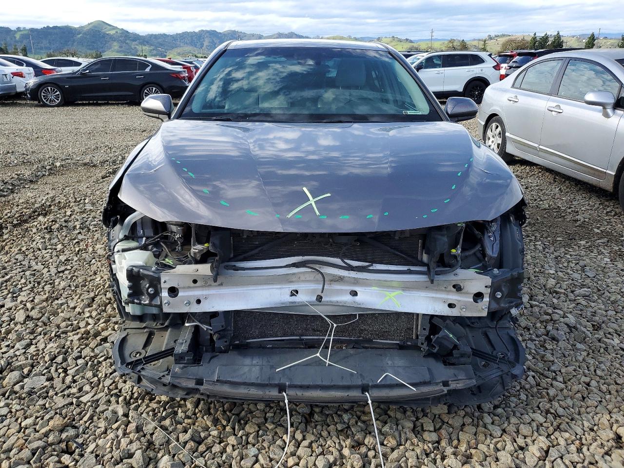 2018 TOYOTA CAMRY L photo 5