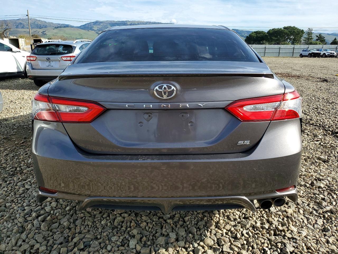 2018 TOYOTA CAMRY L photo 6