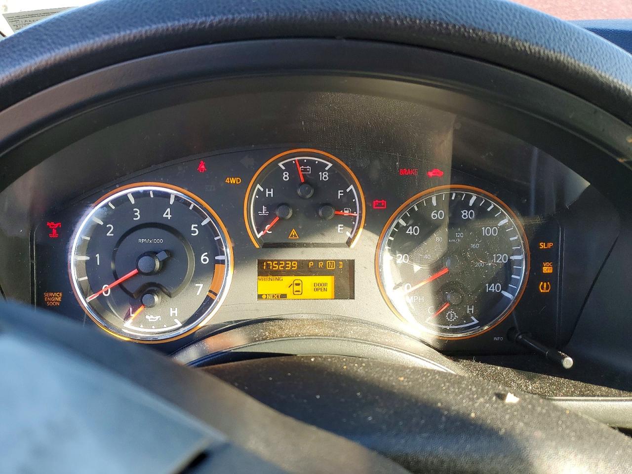 2011 NISSAN ARMADA PLATINUM photo 9