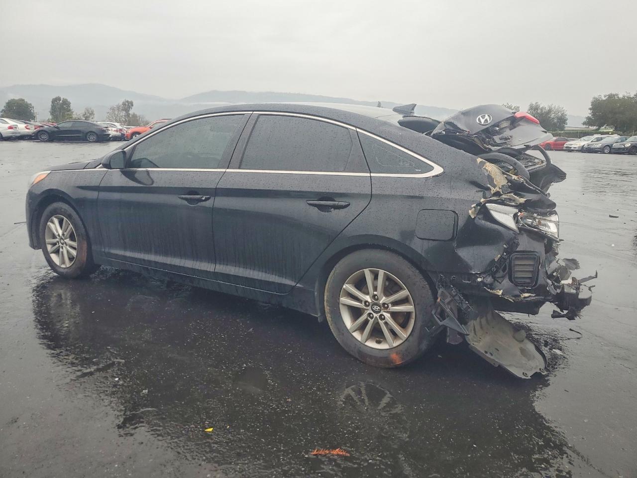 2017 HYUNDAI SONATA SE photo 2