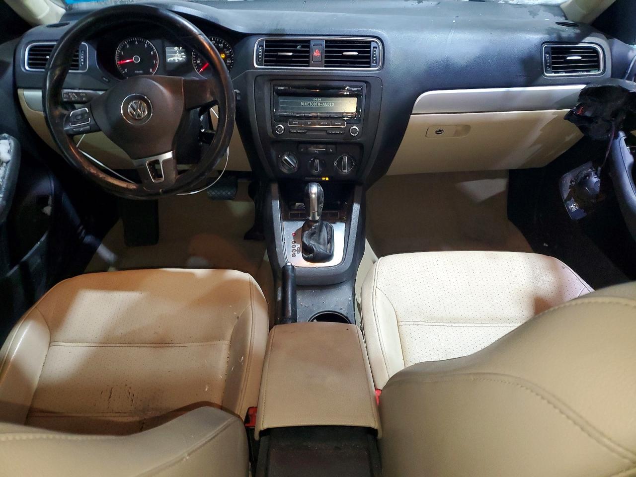 2013 VOLKSWAGEN JETTA SE photo 8