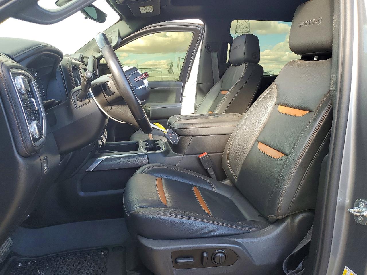 2021 GMC SIERRA K1500 AT4 photo 7