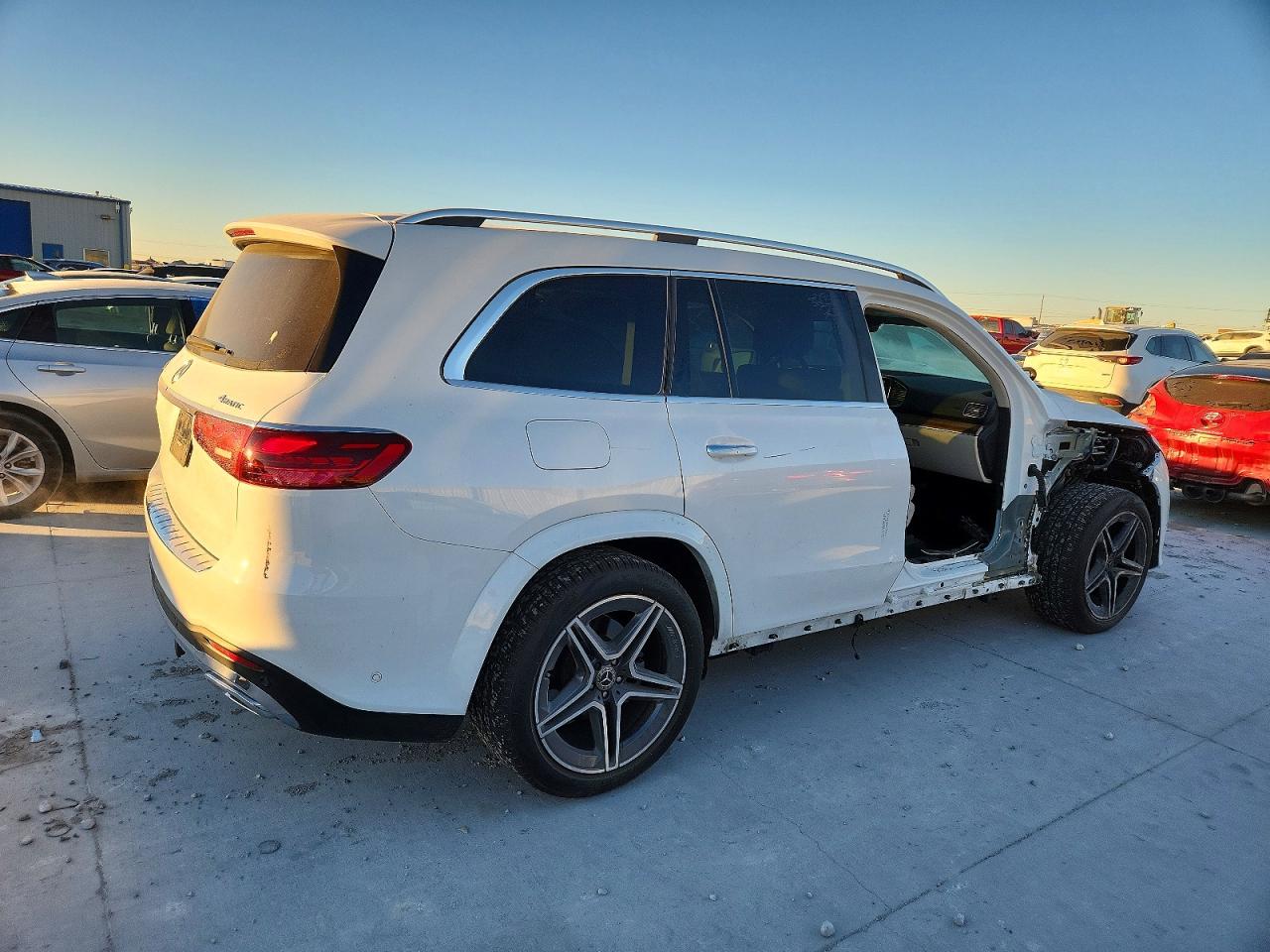 2024 MERCEDES-BENZ GLS 450 4MATIC photo 5