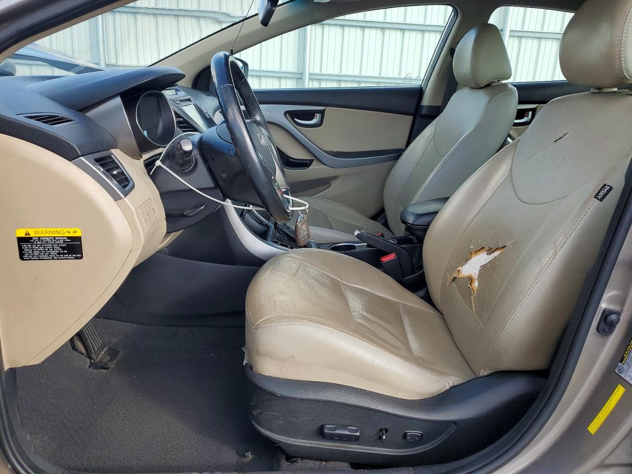 2014 HYUNDAI ELANTRA SE photo 7