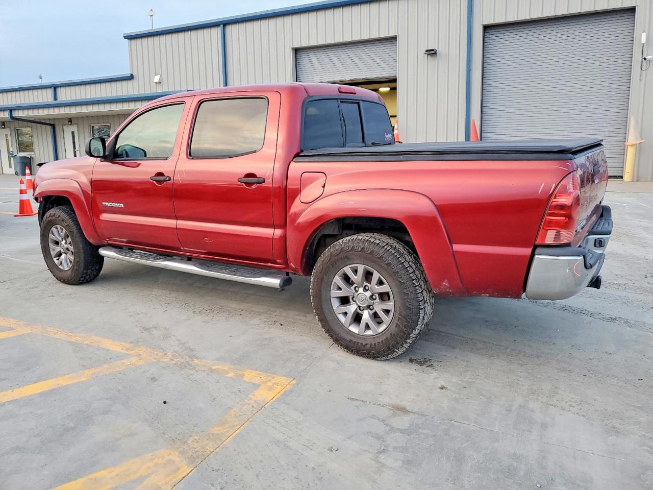 2005 TOYOTA TACOMA DOUBLE CAB photo 2
