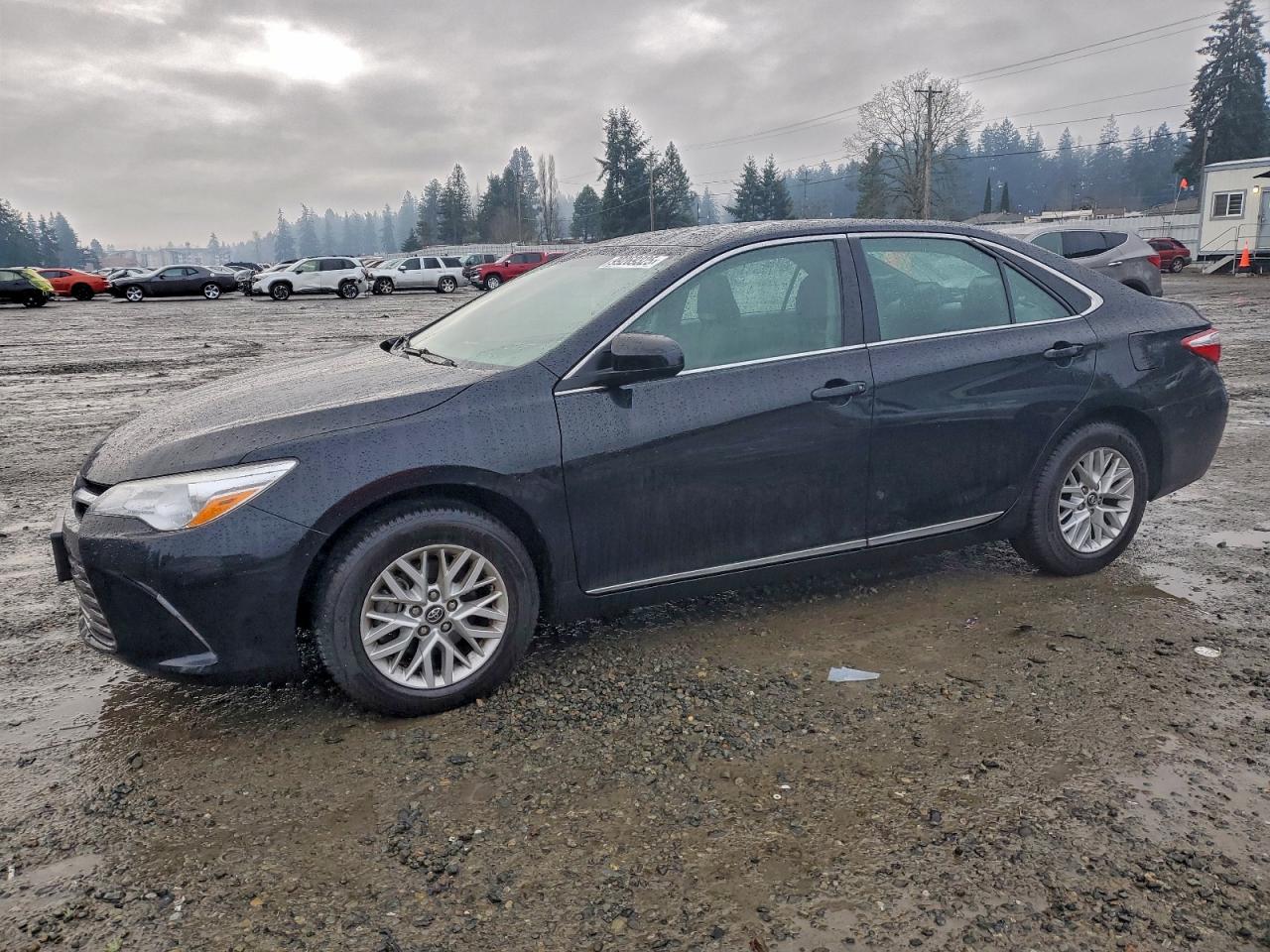 2017 TOYOTA CAMRY