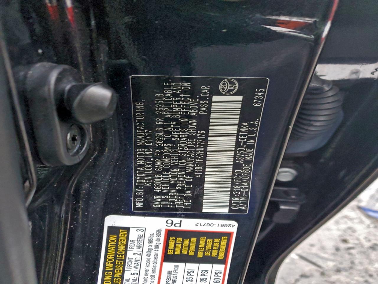 2017 TOYOTA CAMRY LE photo 12