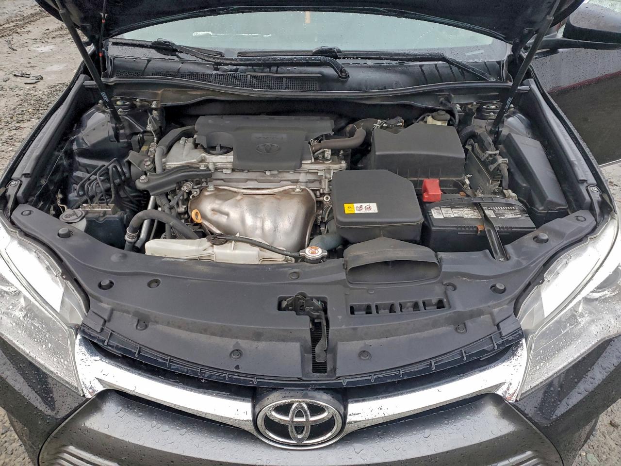2017 TOYOTA CAMRY LE photo 11