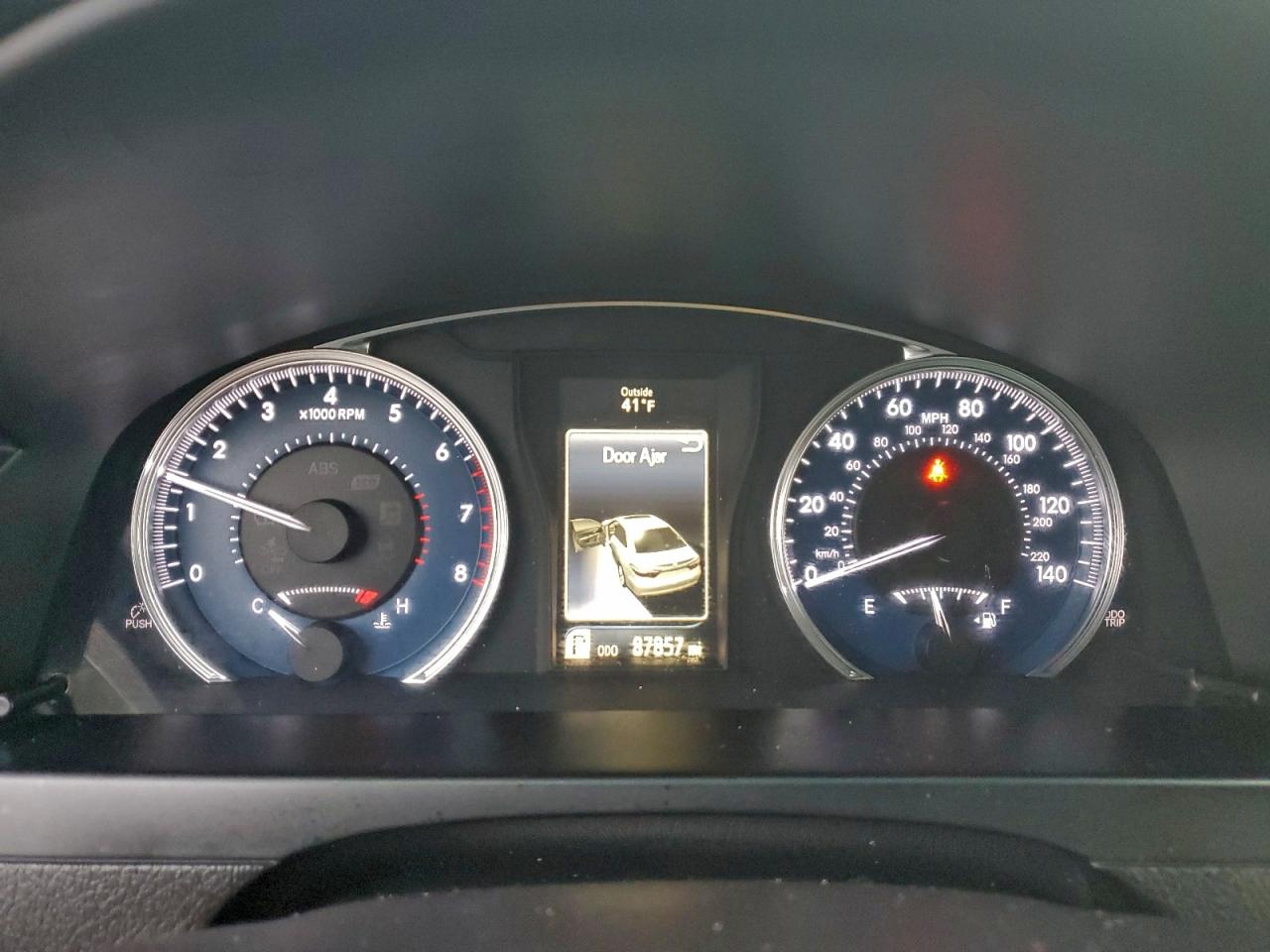 2017 TOYOTA CAMRY LE photo 9