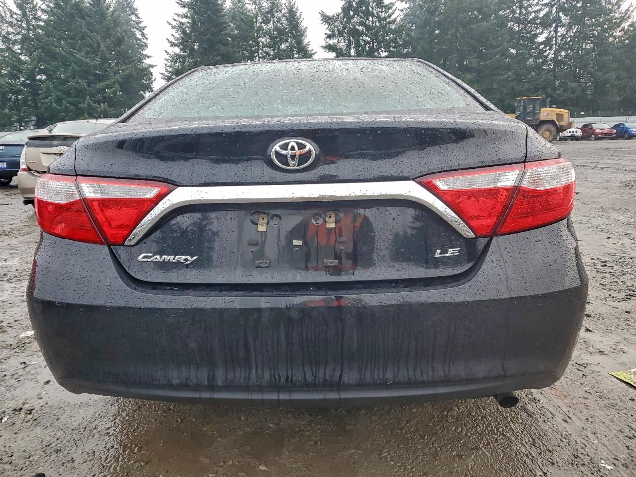 2017 TOYOTA CAMRY LE photo 6
