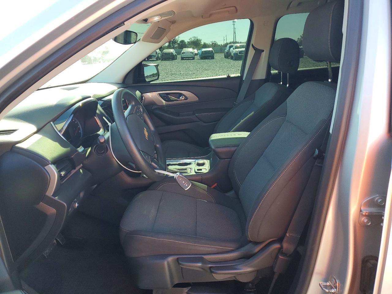 2020 CHEVROLET TRAVERSE LS photo 7