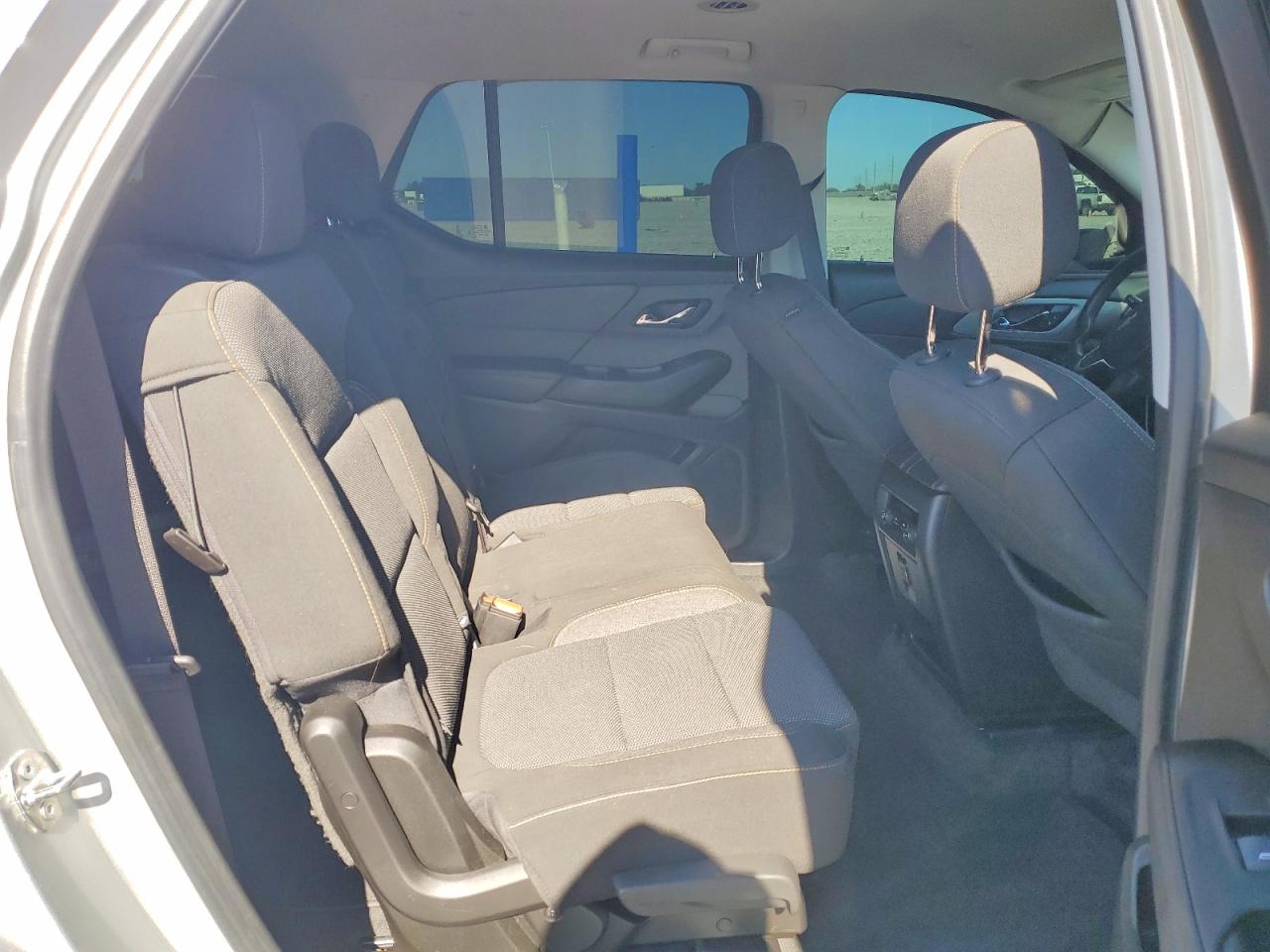 2020 CHEVROLET TRAVERSE LS photo 10