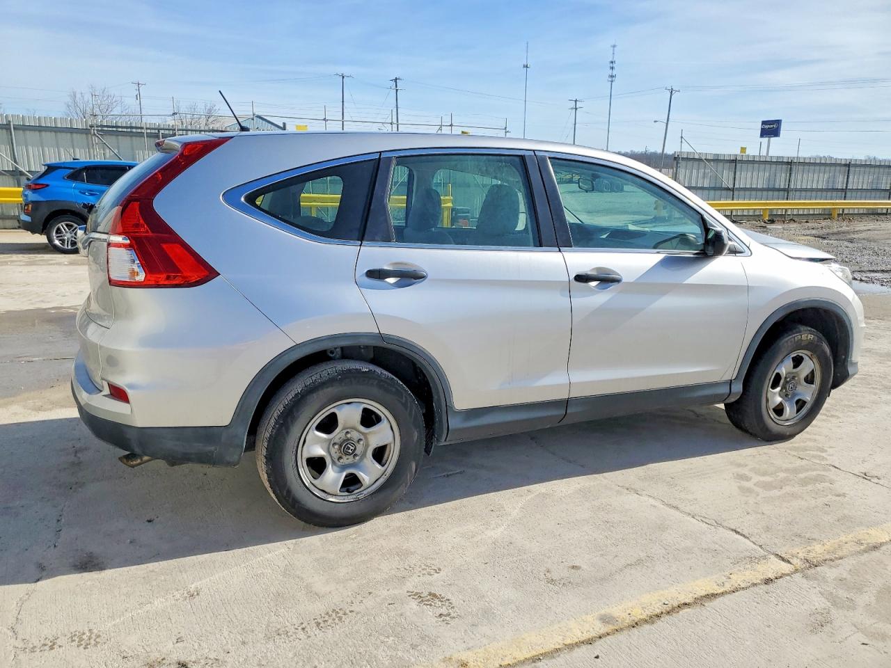 2016 HONDA CR-V LX photo 3