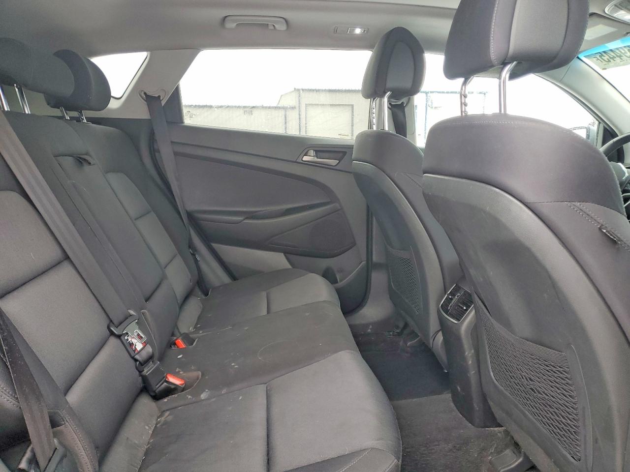 2018 HYUNDAI TUCSON VALUE photo 11