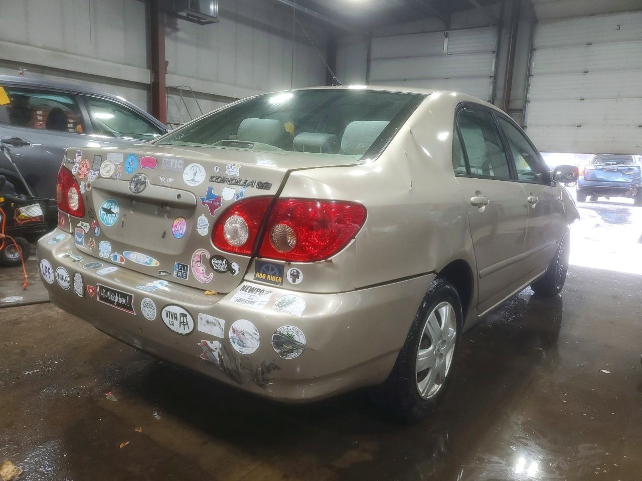 2005 TOYOTA COROLLA CE photo 3