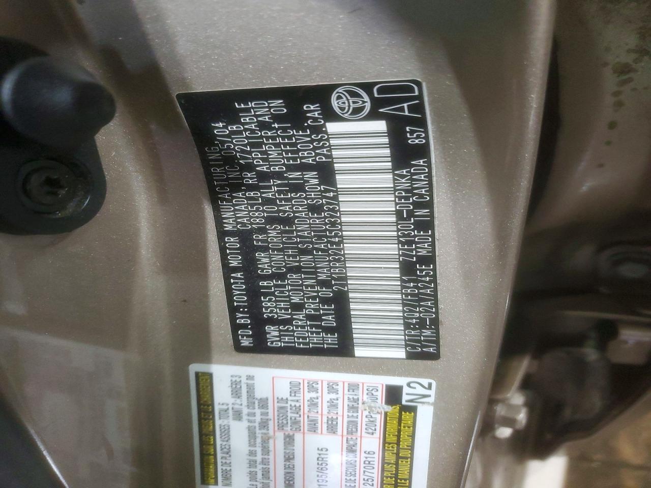 2005 TOYOTA COROLLA CE photo 13