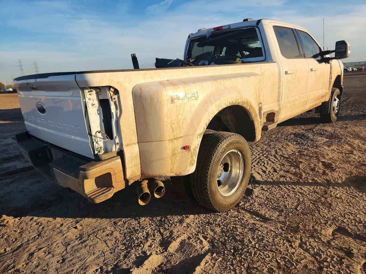 2023 FORD F350 SUPER DUTY photo 3