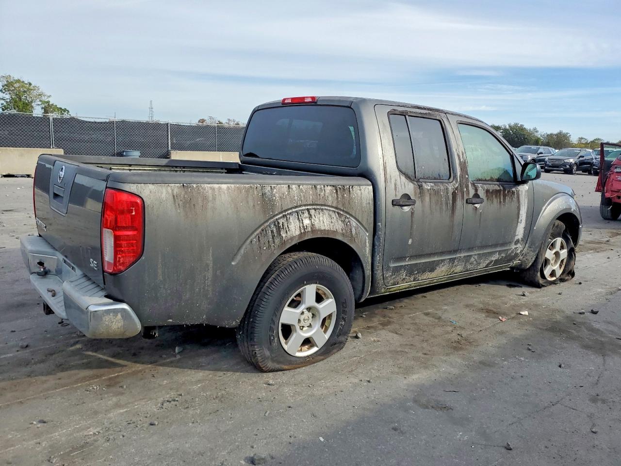 2007 NISSAN FRONTIER CREW CAB LE photo 3