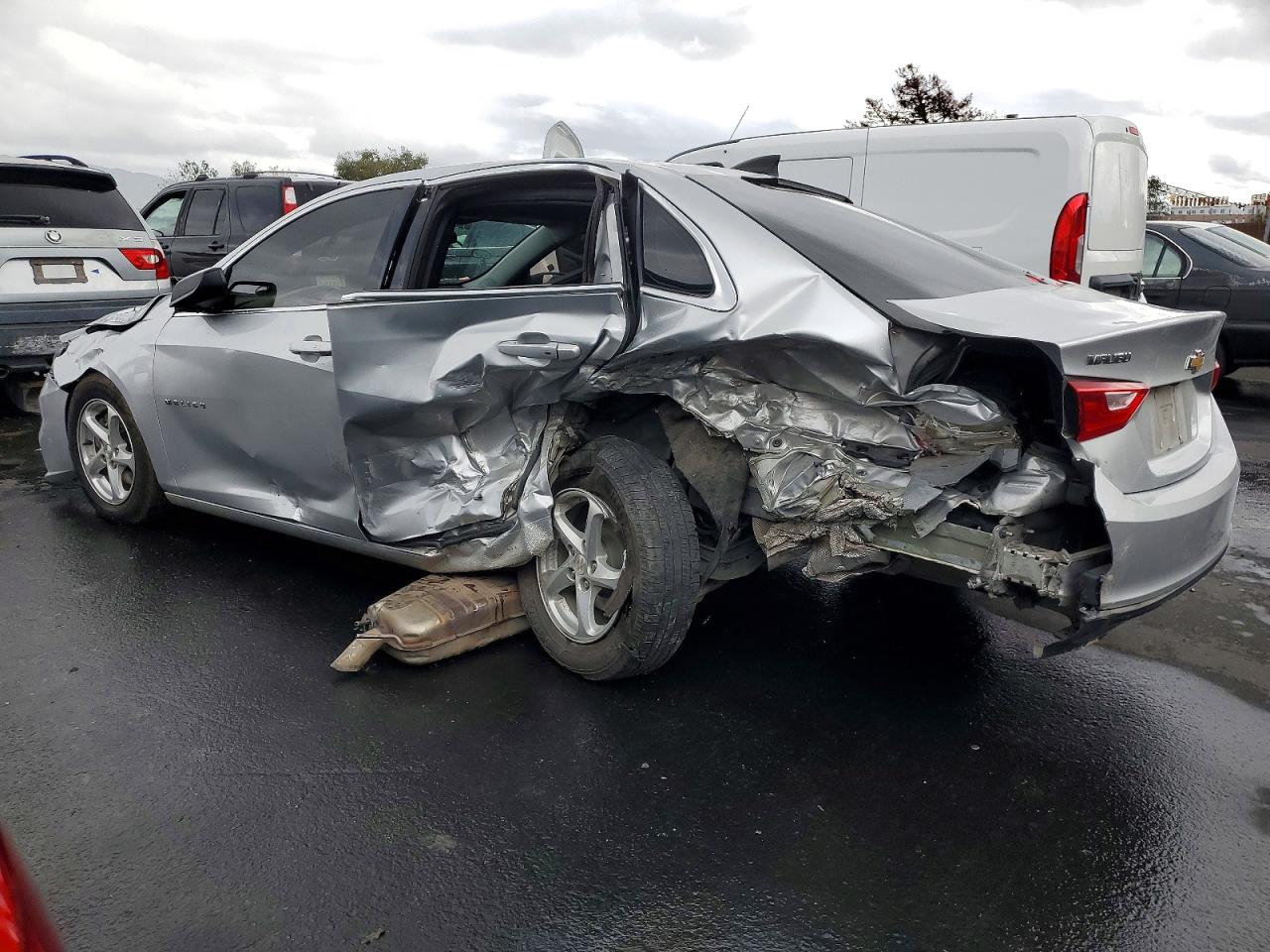 2018 CHEVROLET MALIBU LS photo 2