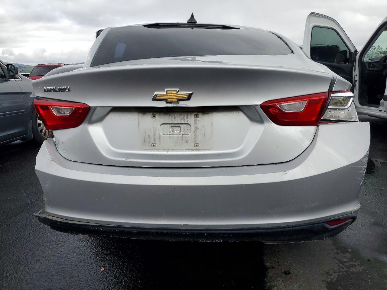 2018 CHEVROLET MALIBU LS photo 6