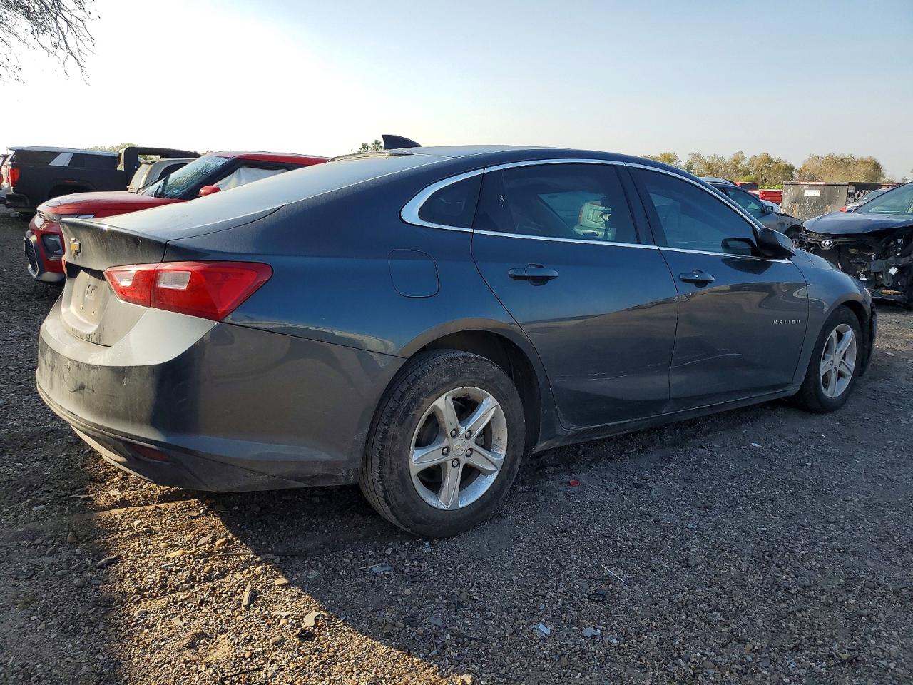 2021 CHEVROLET MALIBU LS photo 3