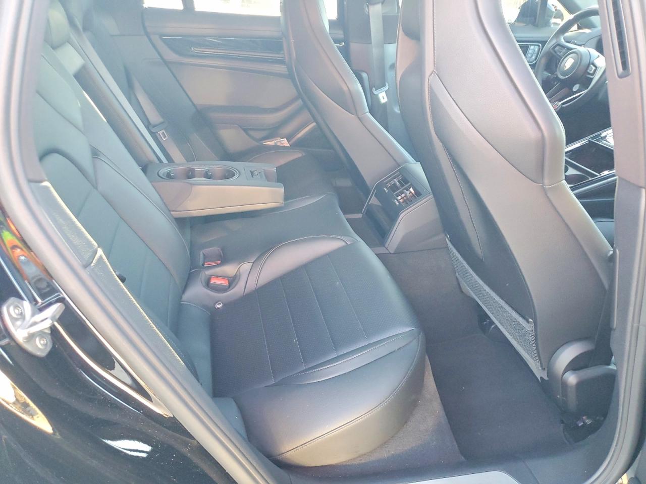 2025 PORSCHE PANAMERA BASE photo 10