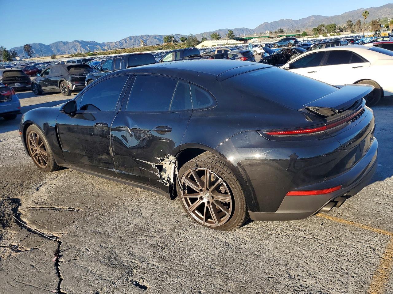 2025 PORSCHE PANAMERA BASE photo 2