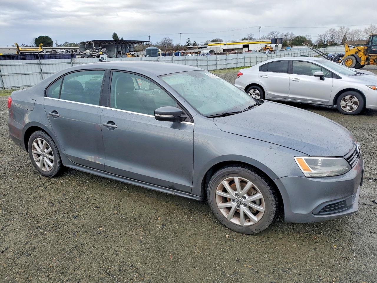 2013 VOLKSWAGEN JETTA SE photo 4