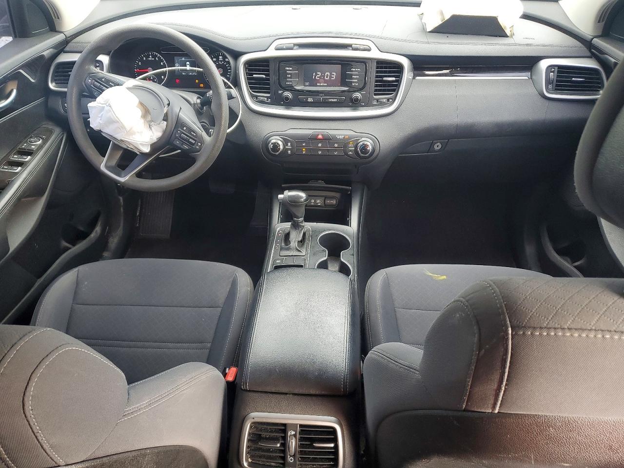 2016 KIA SORENTO LX photo 8