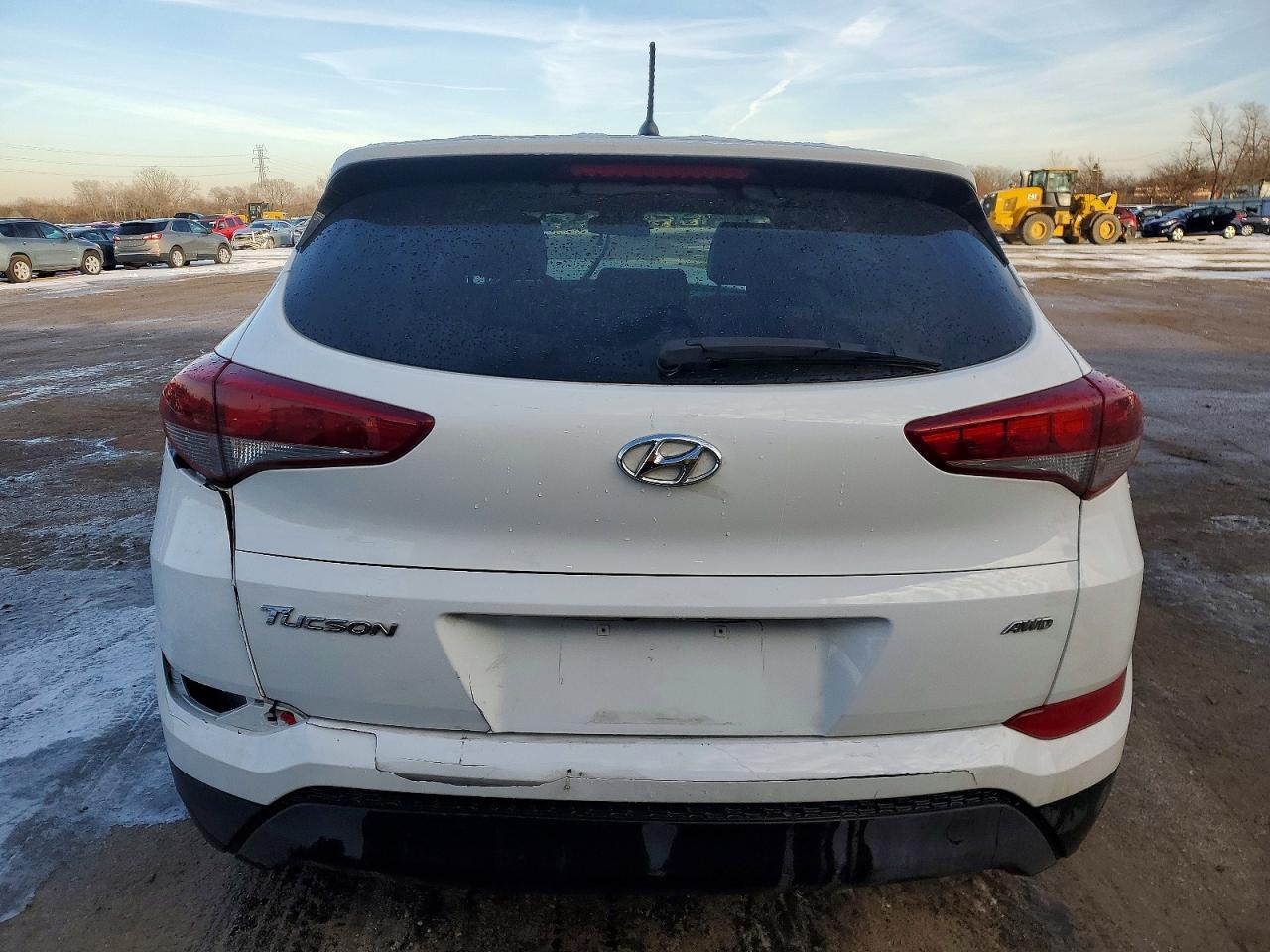 2018 HYUNDAI TUCSON SE photo 6