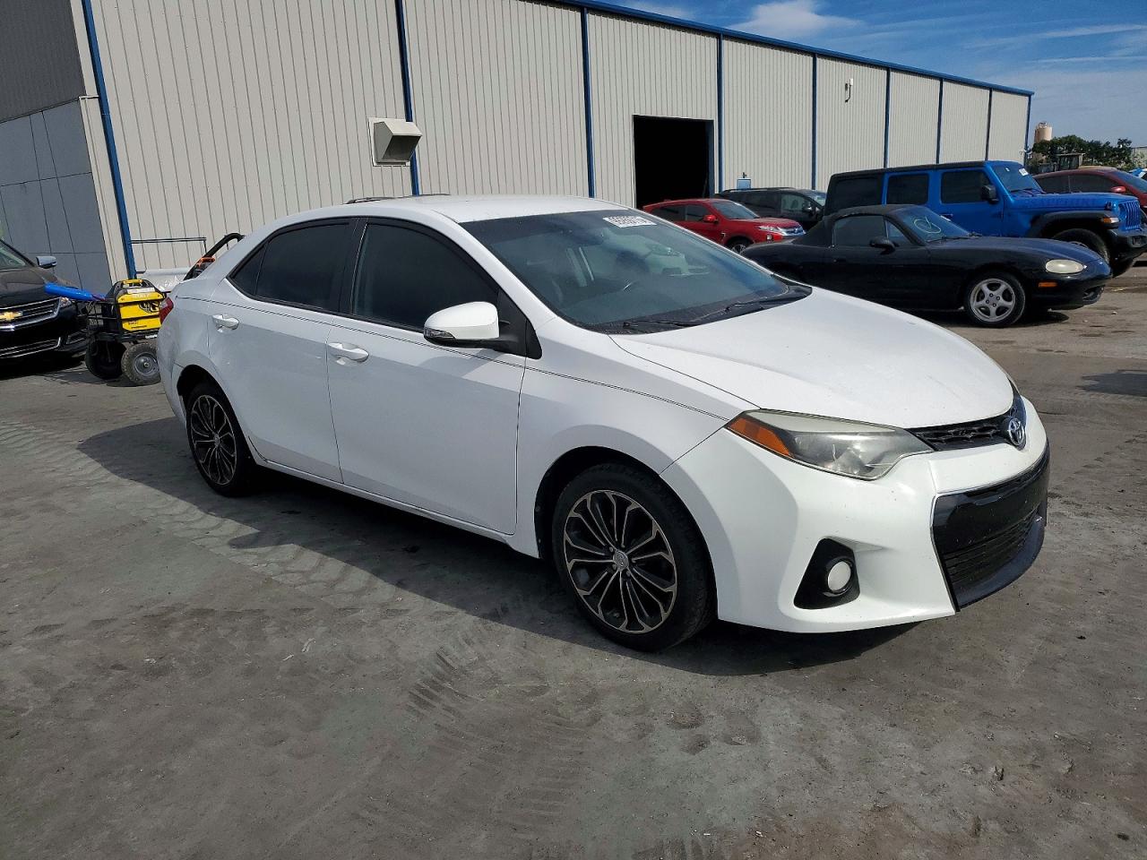 2015 TOYOTA COROLLA S PLUS photo 4
