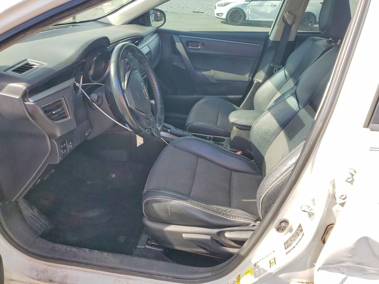 2015 TOYOTA COROLLA S PLUS photo 7