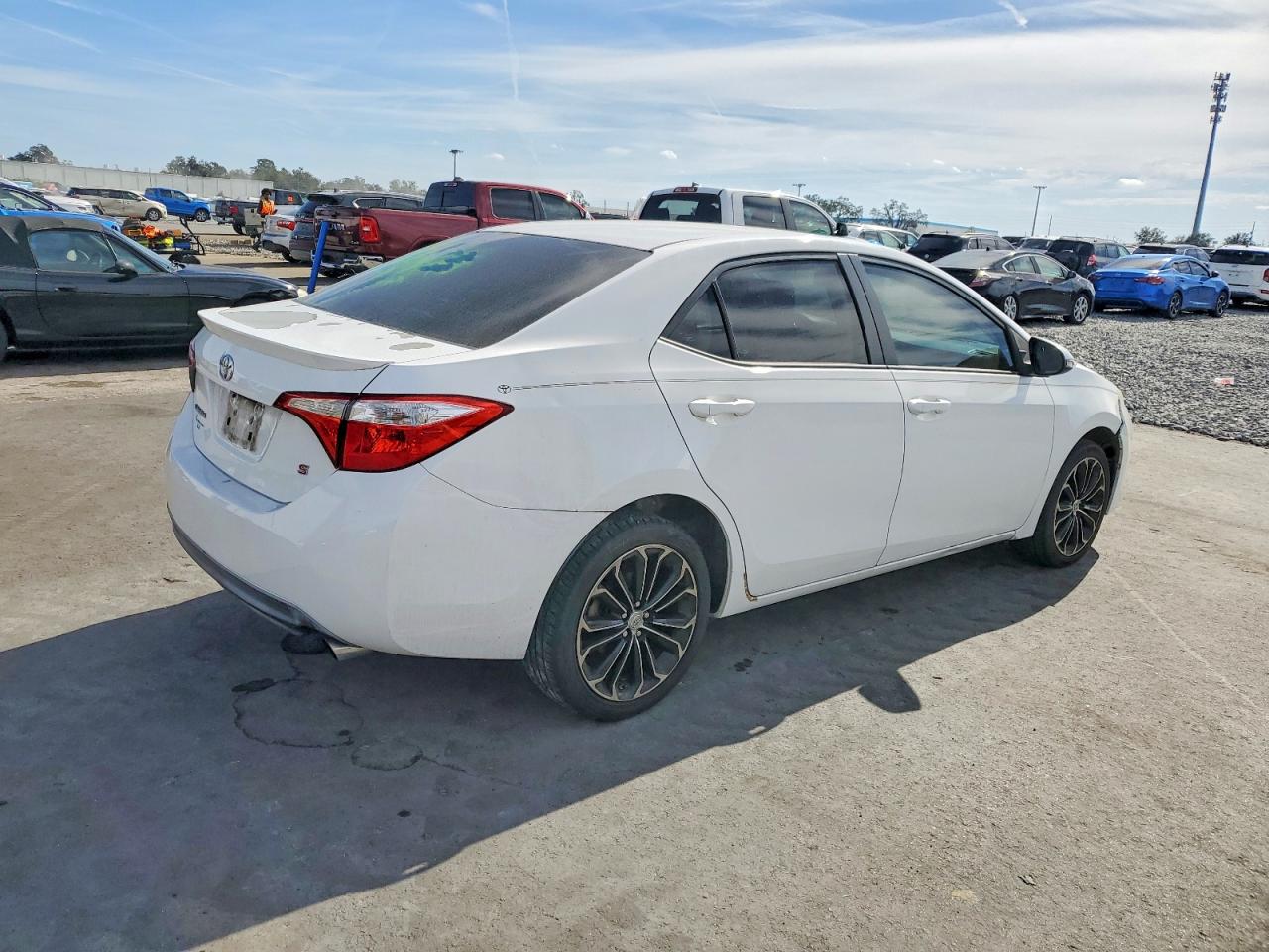 2015 TOYOTA COROLLA S PLUS photo 3