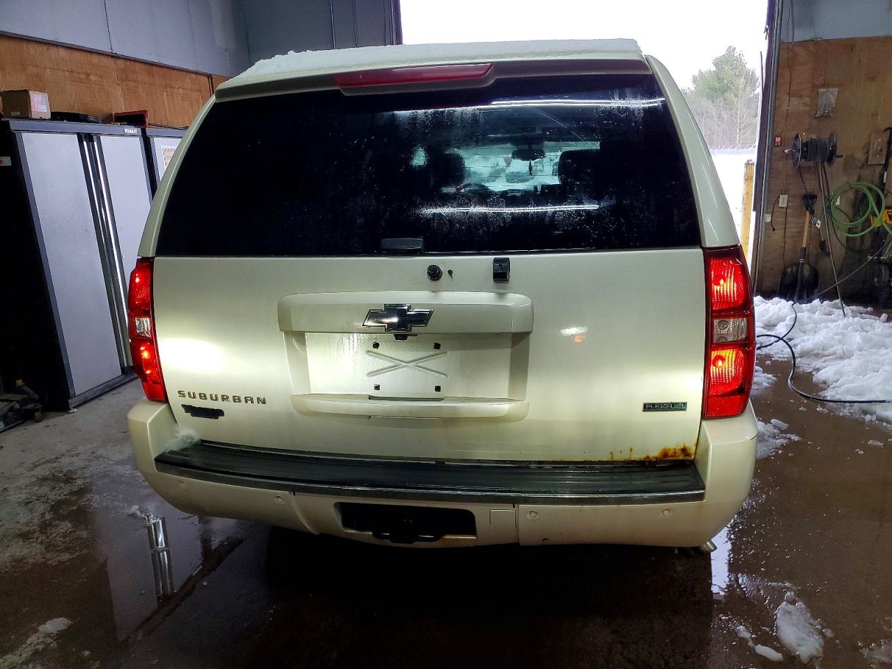 2010 CHEVROLET SUBURBAN K1500 LTZ photo 6