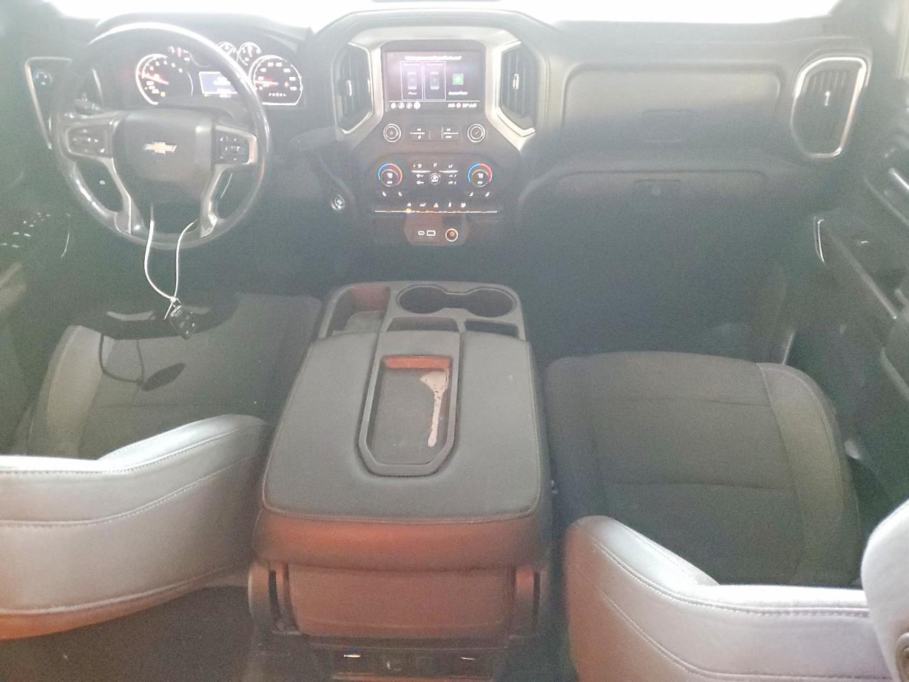 2019 CHEVROLET SILVERADO C1500 LT photo 8