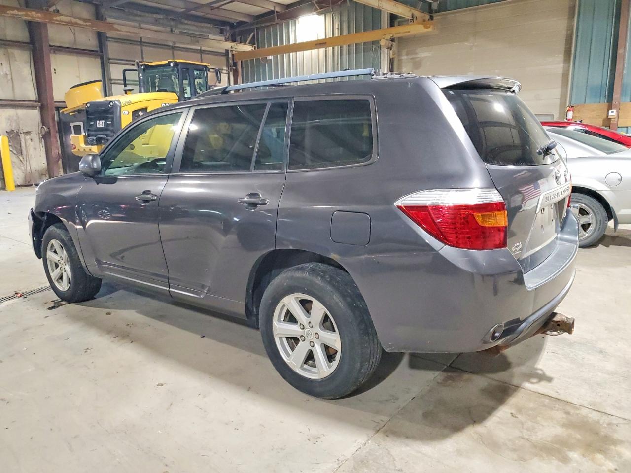 2010 TOYOTA HIGHLANDER SE photo 2