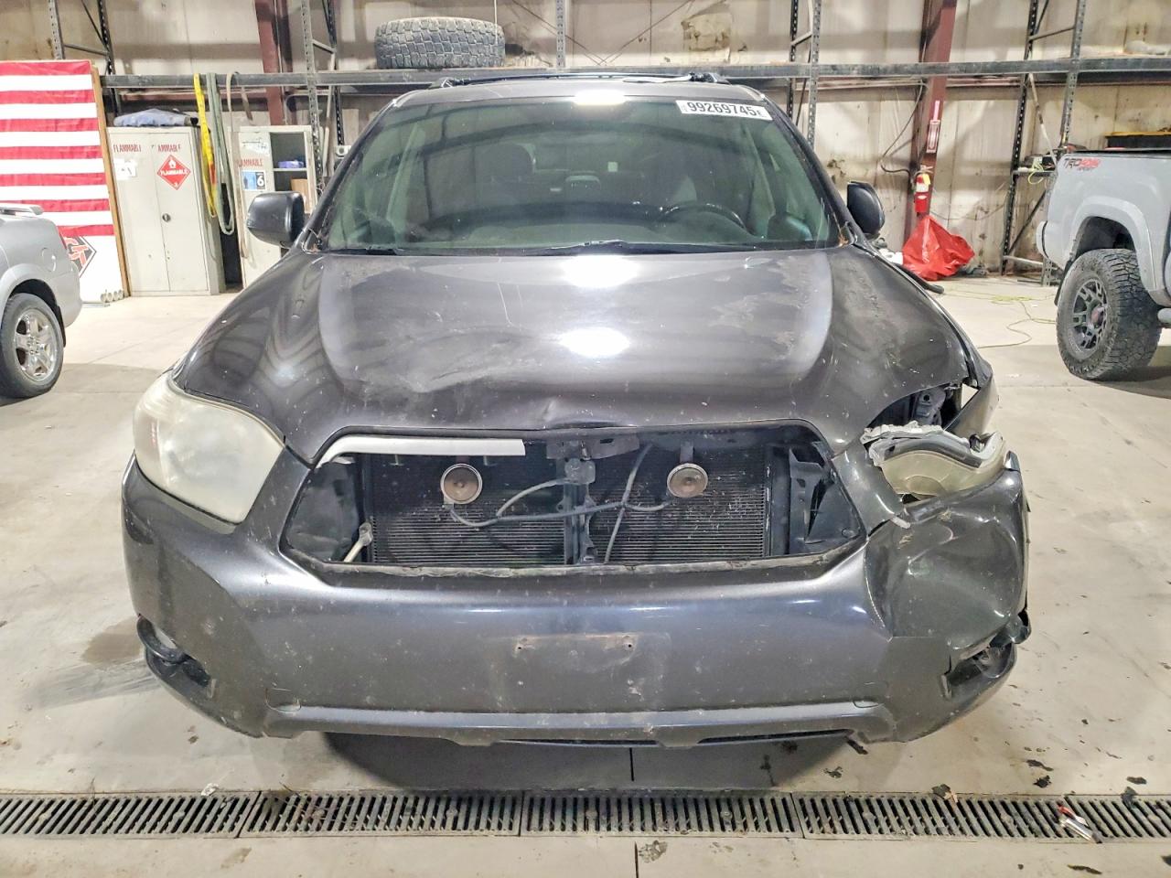 2010 TOYOTA HIGHLANDER SE photo 5