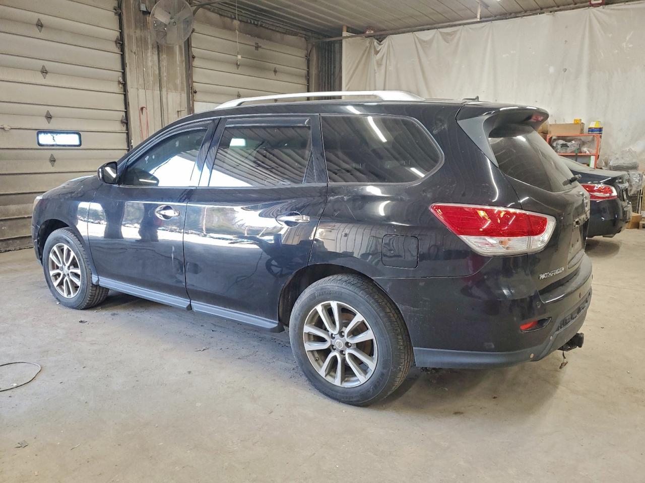 2013 NISSAN PATHFINDER S photo 2