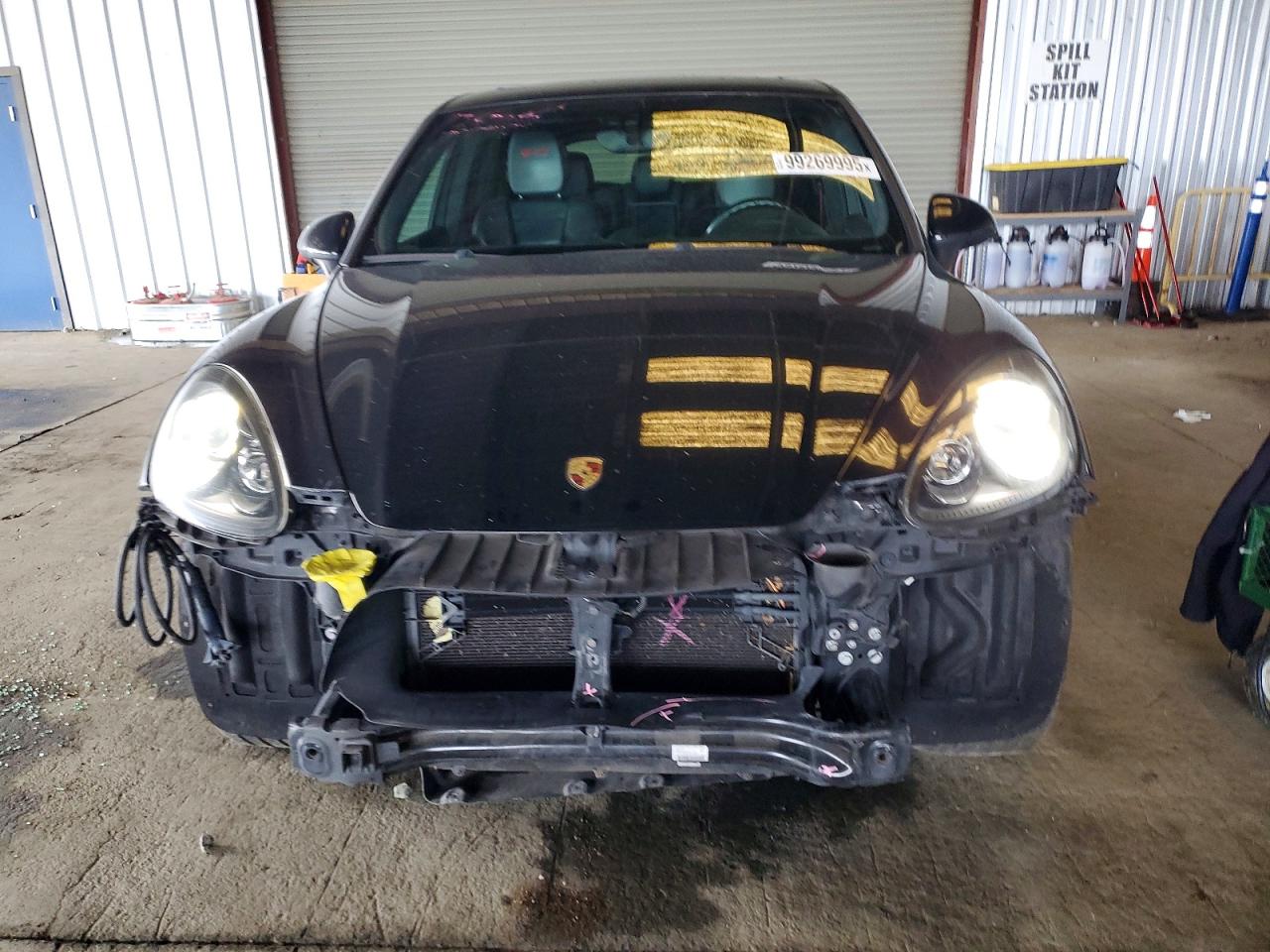 2013 PORSCHE CAYENNE GTS photo 5